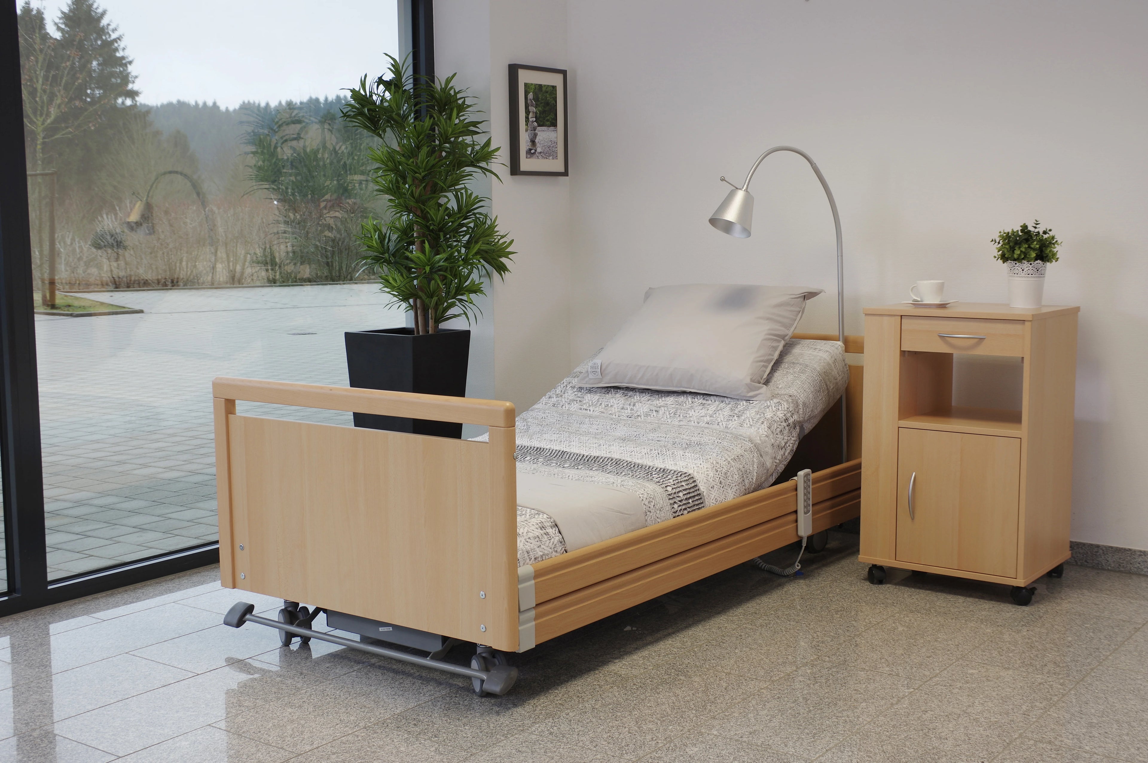 Pflegebett Elbacare